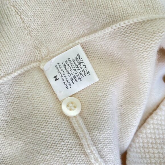 Johnstons of Elgin 100% Cashmere V-Neck Cardigan - Made in Scotland - Picture 6 of 6